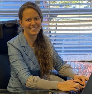 Rachel Metz - Desk - 10.27