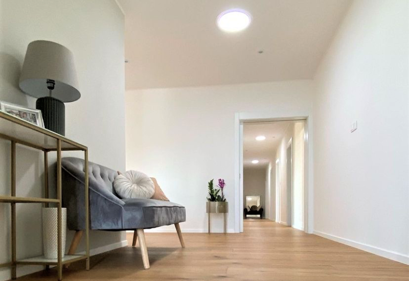 Round-Solatube-in-Hallway